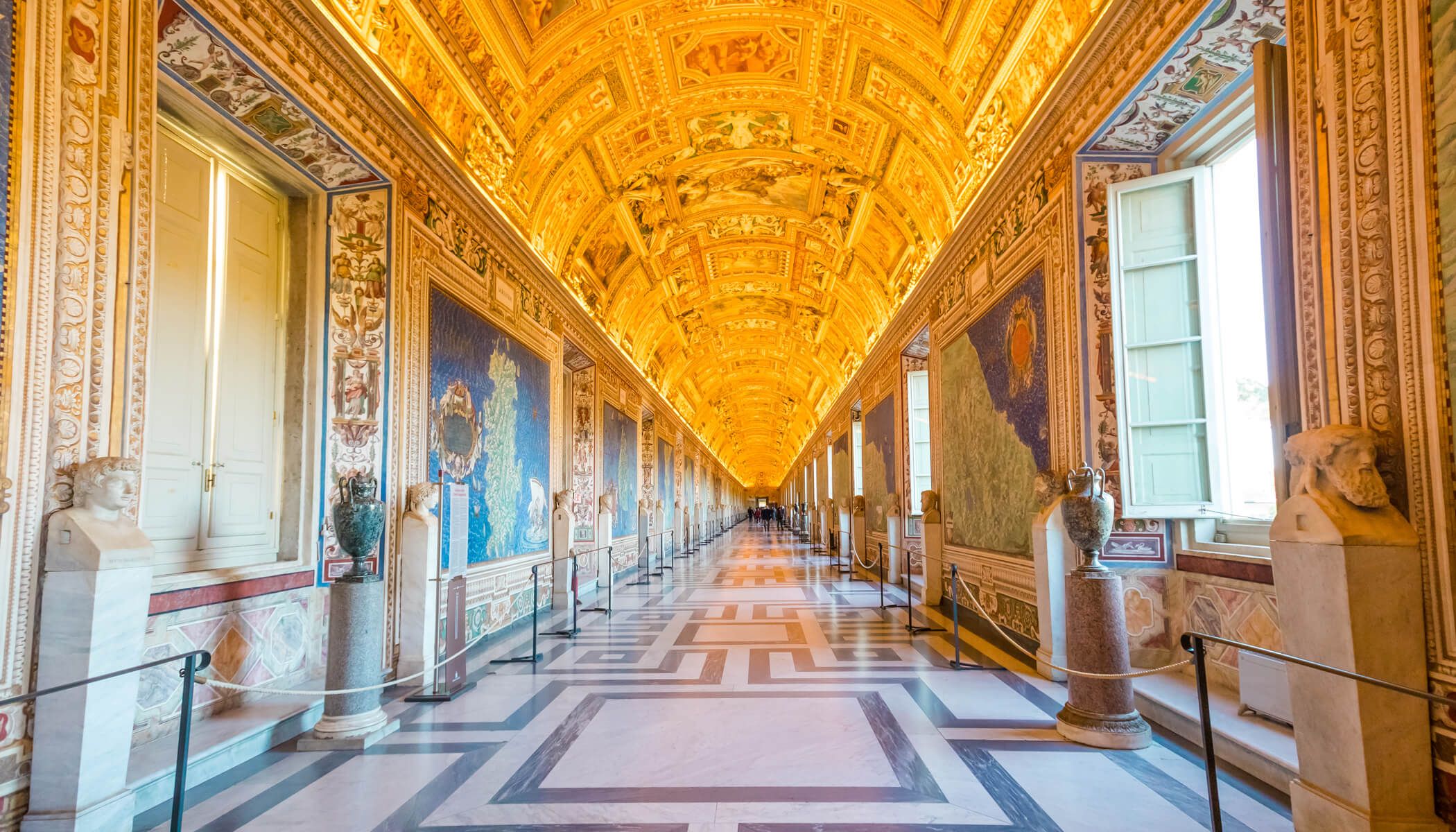 ULTIMATE VIP SUPER EARLY VATICAN MUSEUMS AND SISTINE CHAPEL TOUR